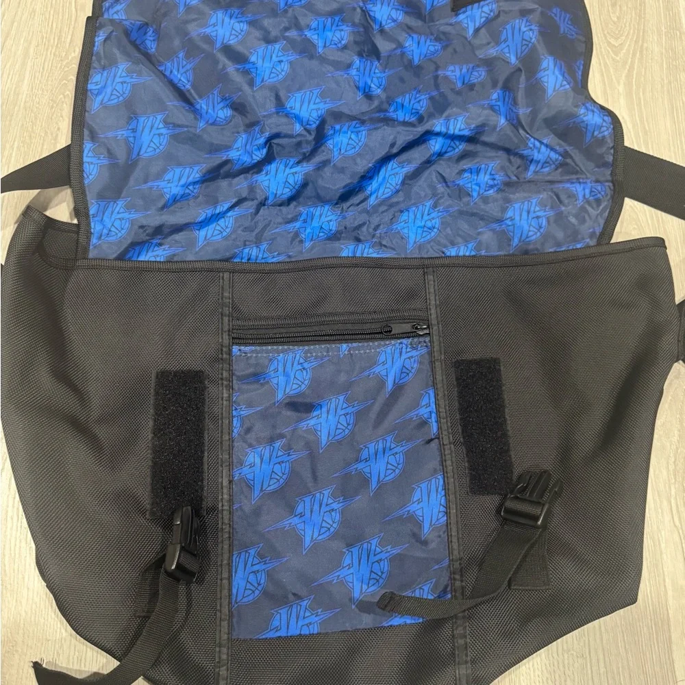 NWT Vintage | Warriors Messenger Bag